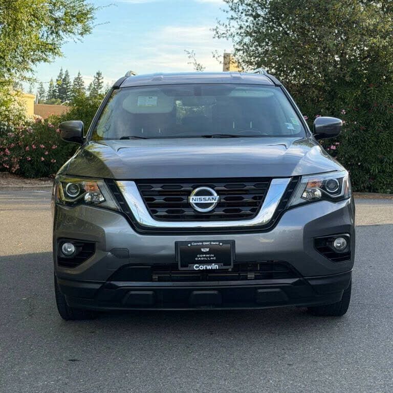 2018 NISSAN Pathfinder