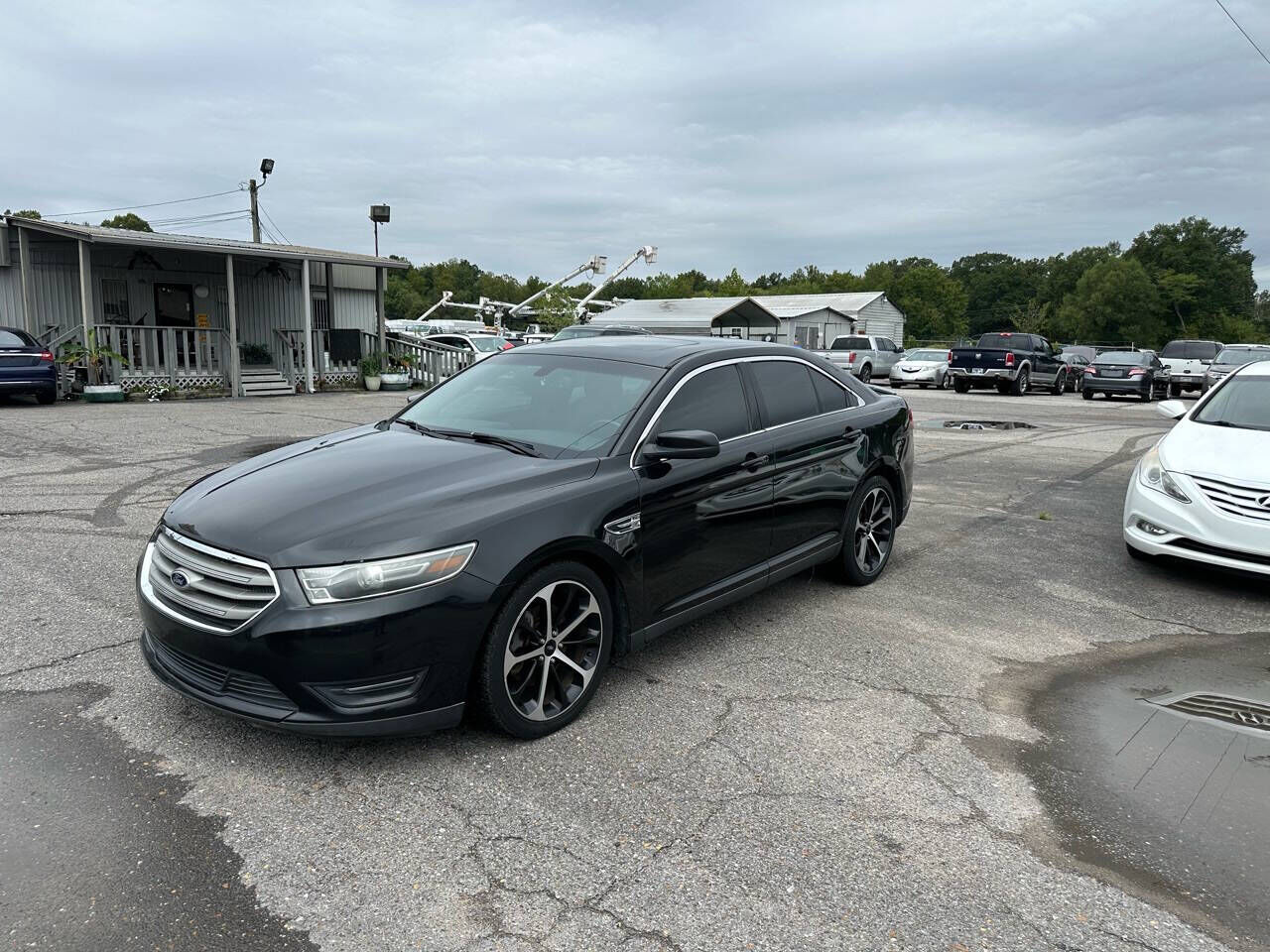 2015 FORD Taurus