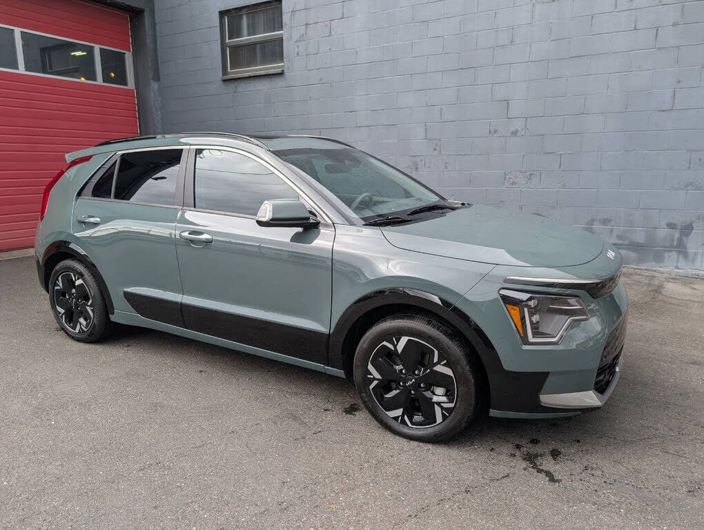 2023 KIA Niro