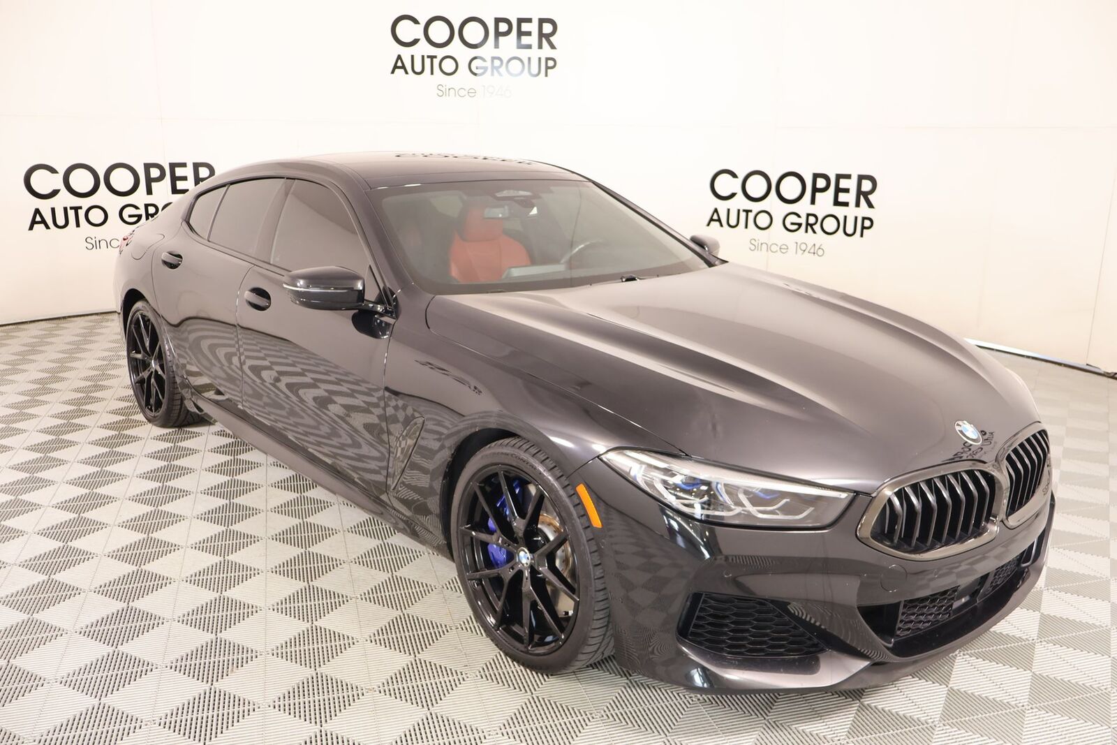 2022 BMW M8