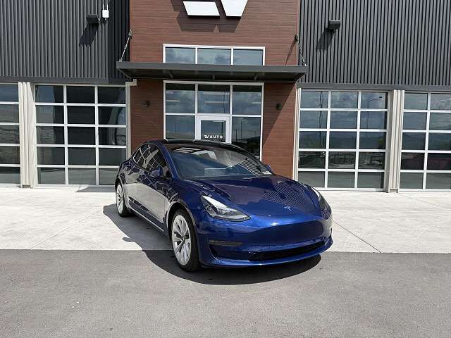 2022 TESLA Model 3