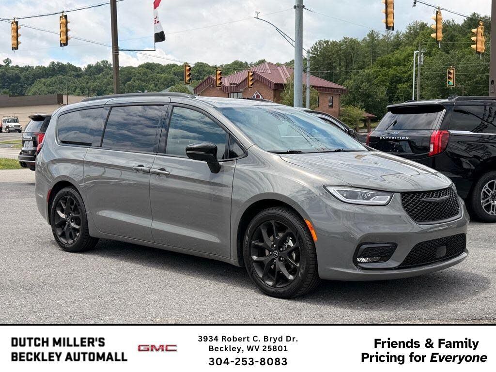 2025 CHRYSLER Pacifica