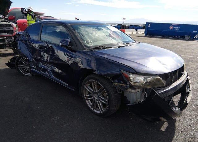 2011 TOYOTA SCION