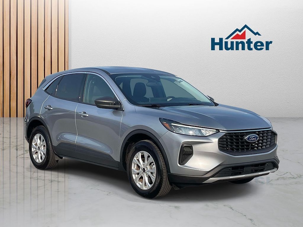 2024 FORD Escape