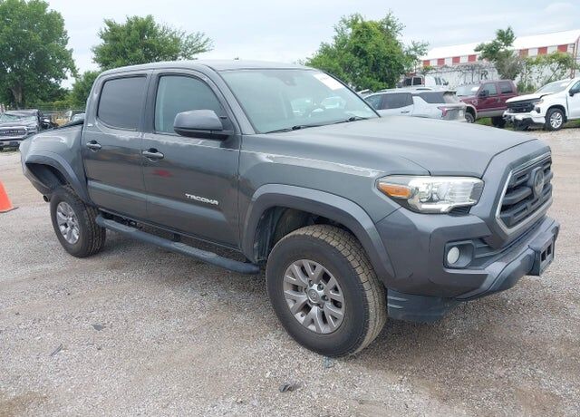 2018 TOYOTA Tacoma