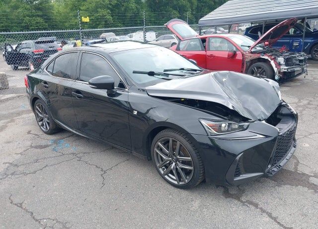 2019 LEXUS IS