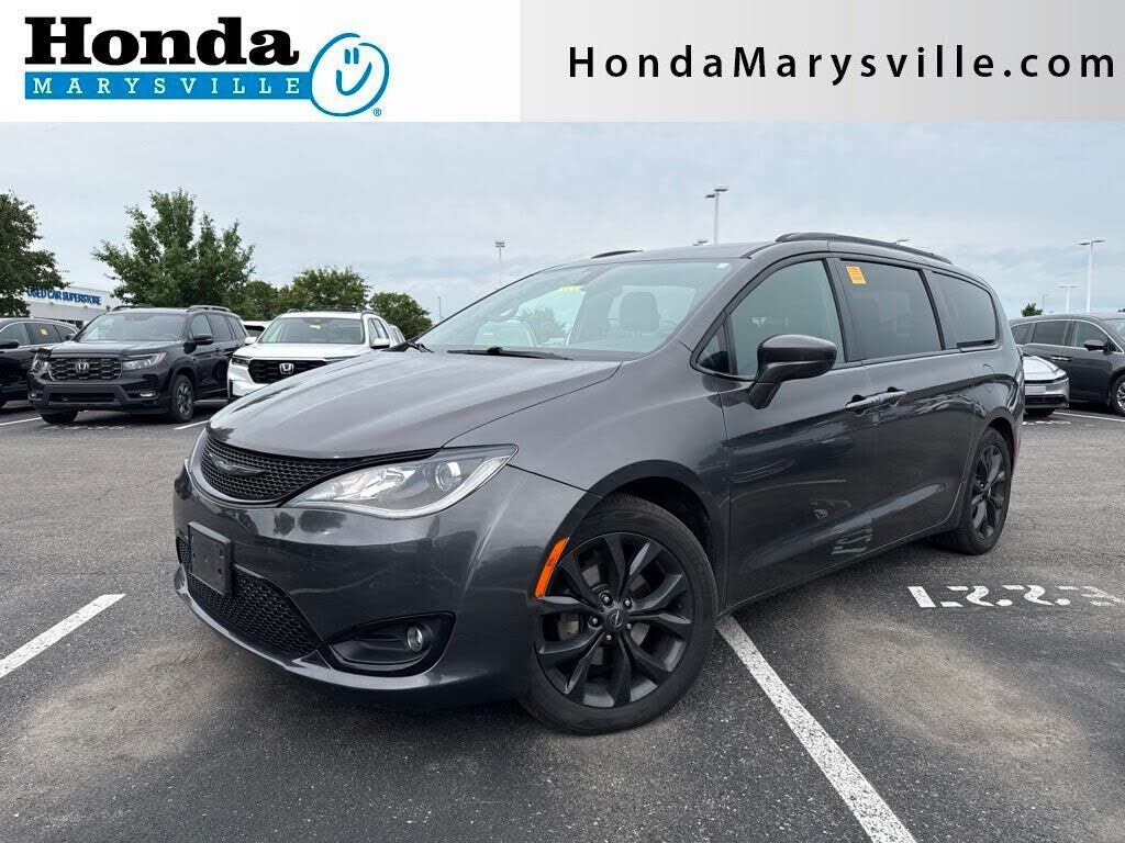 2019 CHRYSLER Pacifica