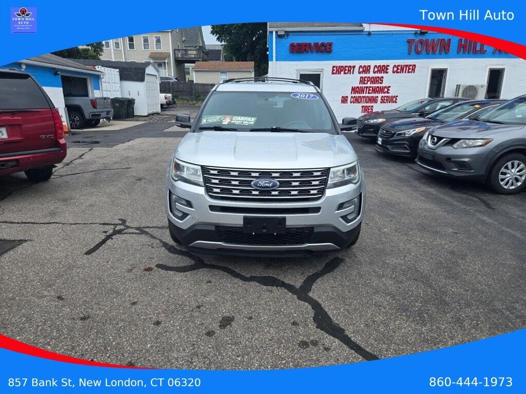 2017 FORD Explorer