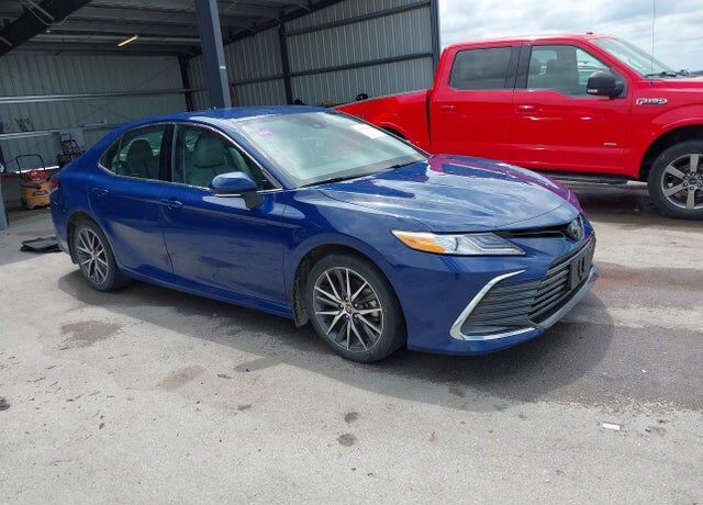 2023 TOYOTA Camry
