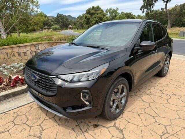 2025 FORD Escape