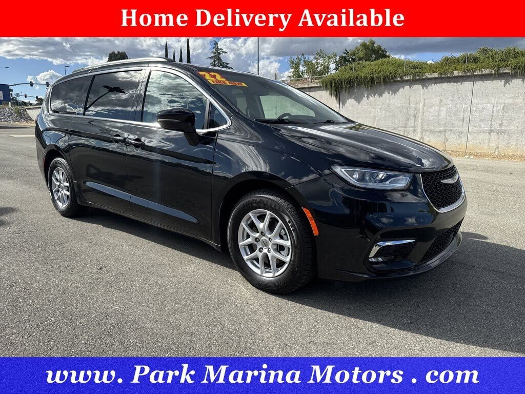 2022 CHRYSLER Pacifica