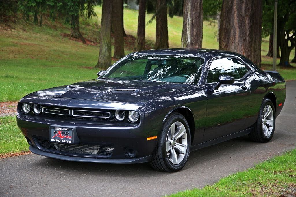 2017 DODGE Challenger