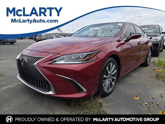 2019 LEXUS ES