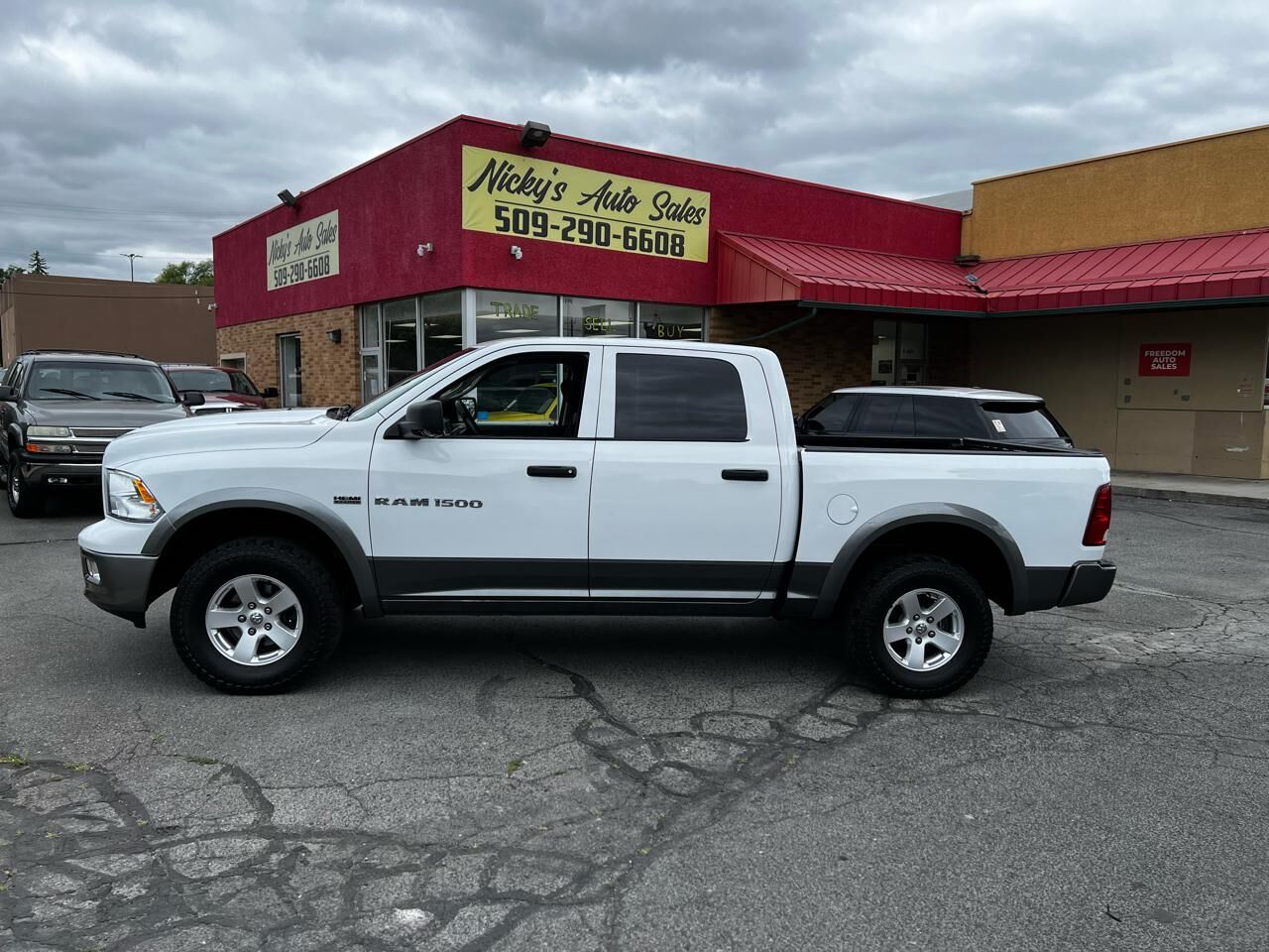 2012 DODGE Ram