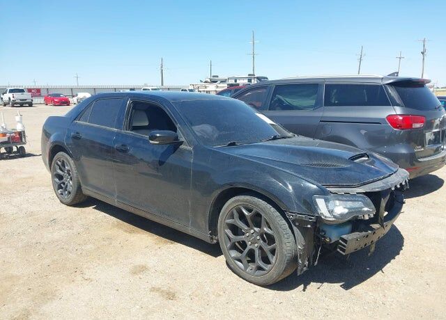2019 CHRYSLER 300