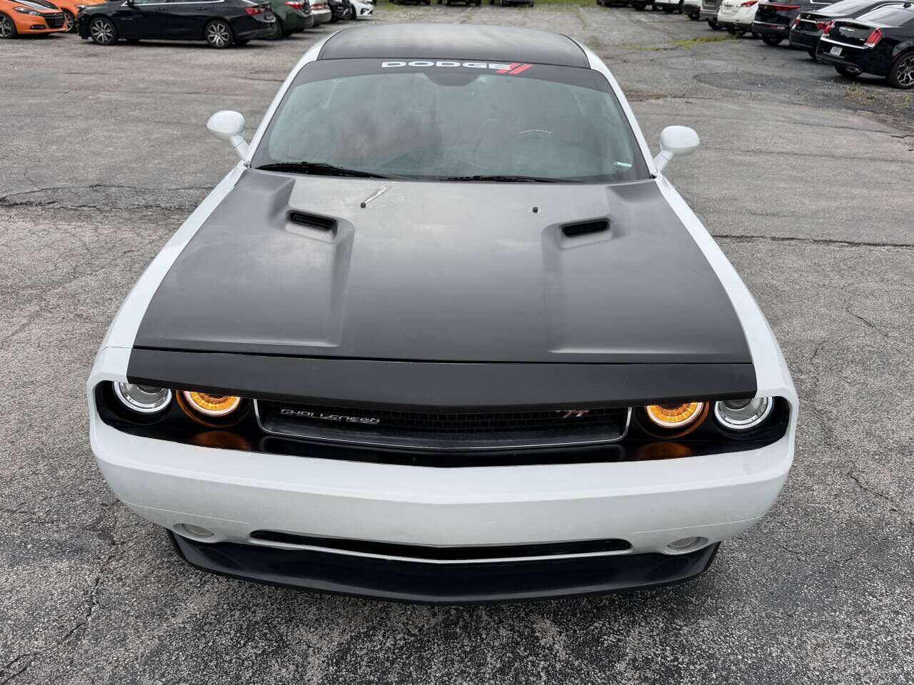 2017 DODGE Challenger