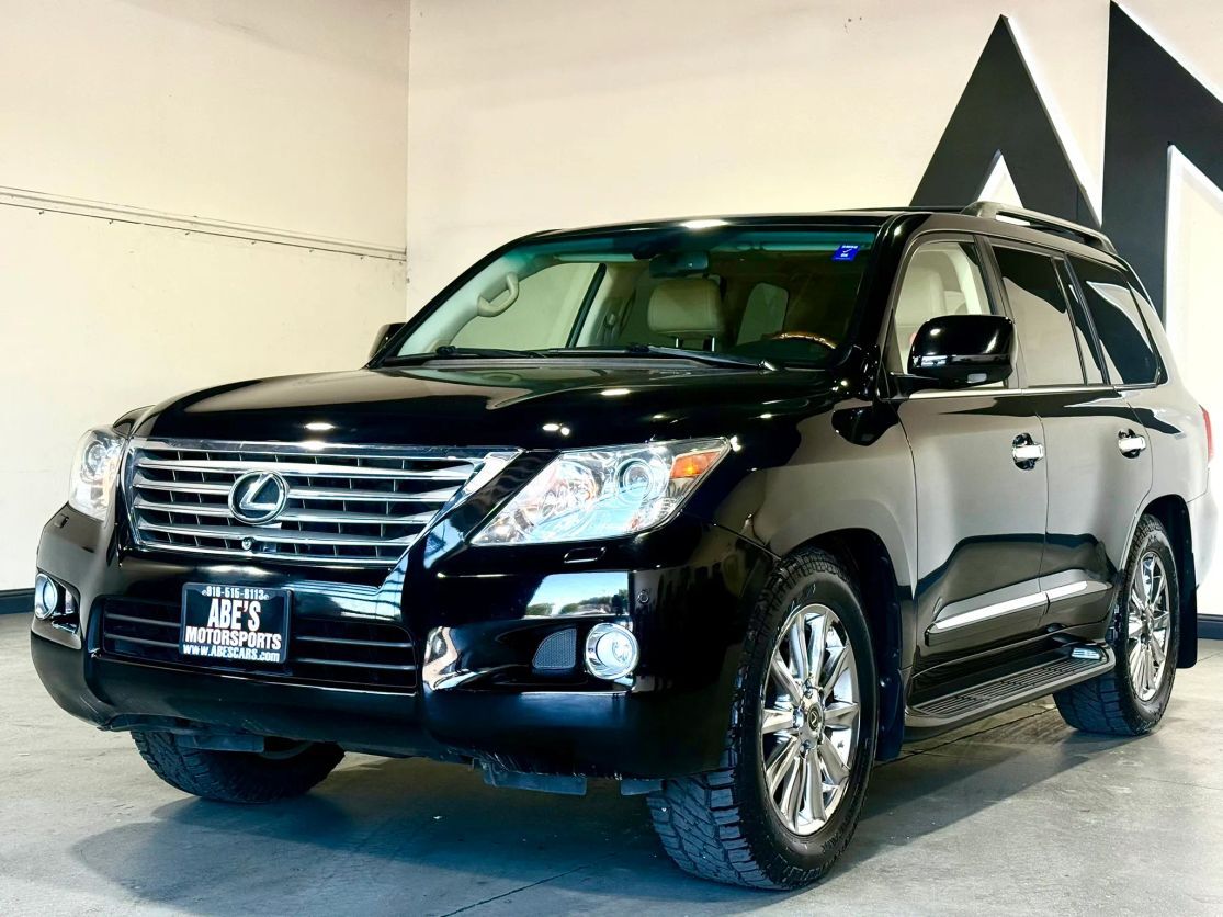 2011 LEXUS LX
