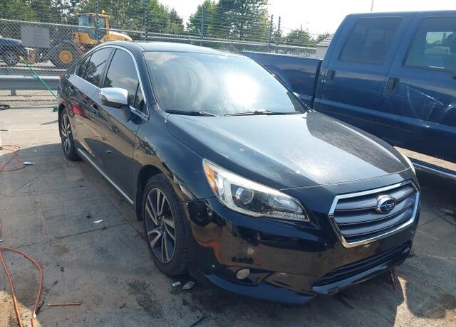 2017 SUBARU Legacy