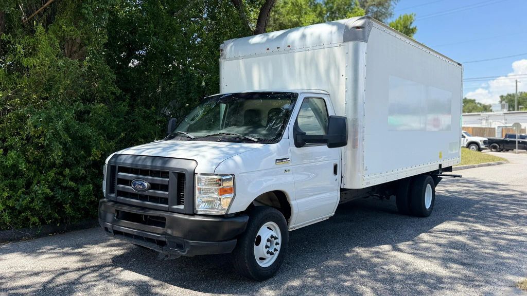 2019 FORD E-350