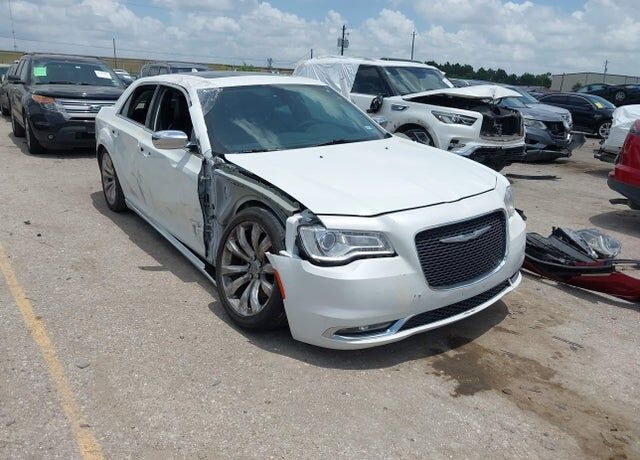 2015 CHRYSLER 300