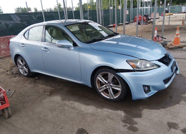 2011 LEXUS IS