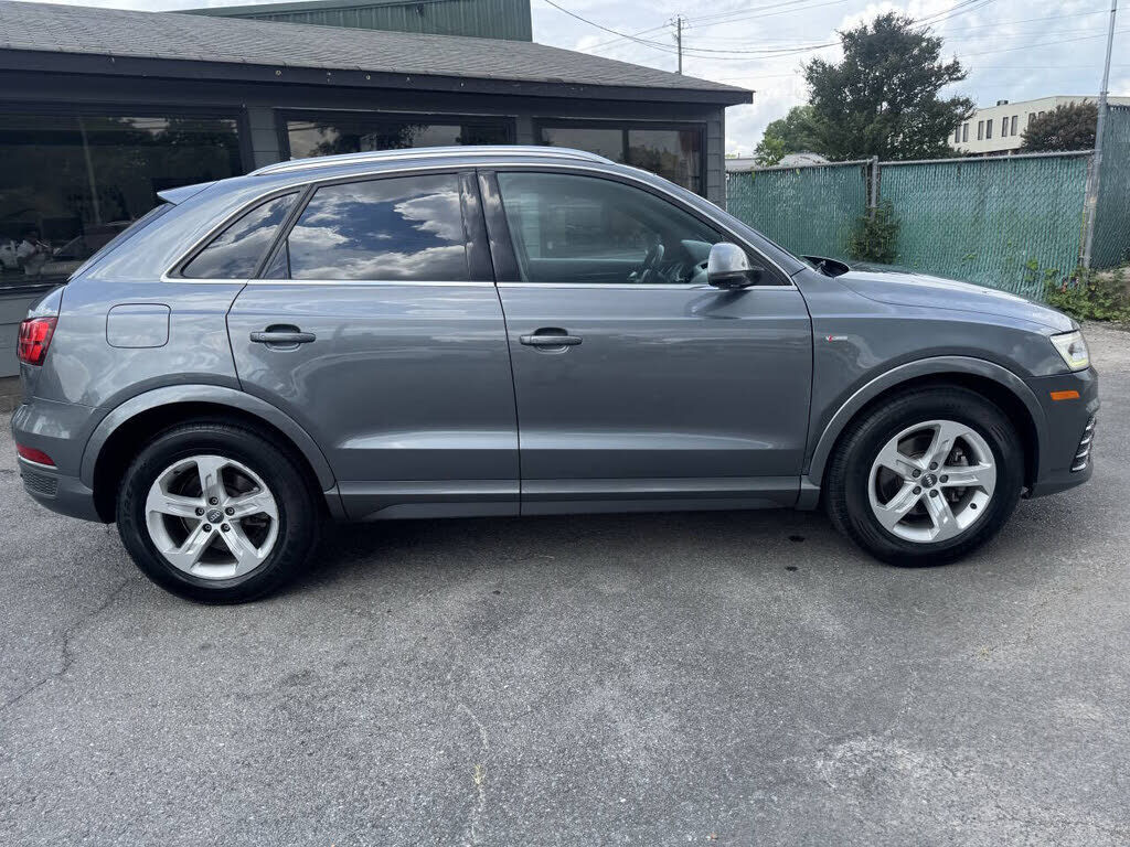 2016 AUDI Q3