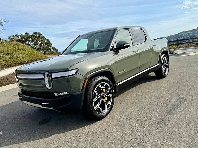 2022 RIVIAN R1T