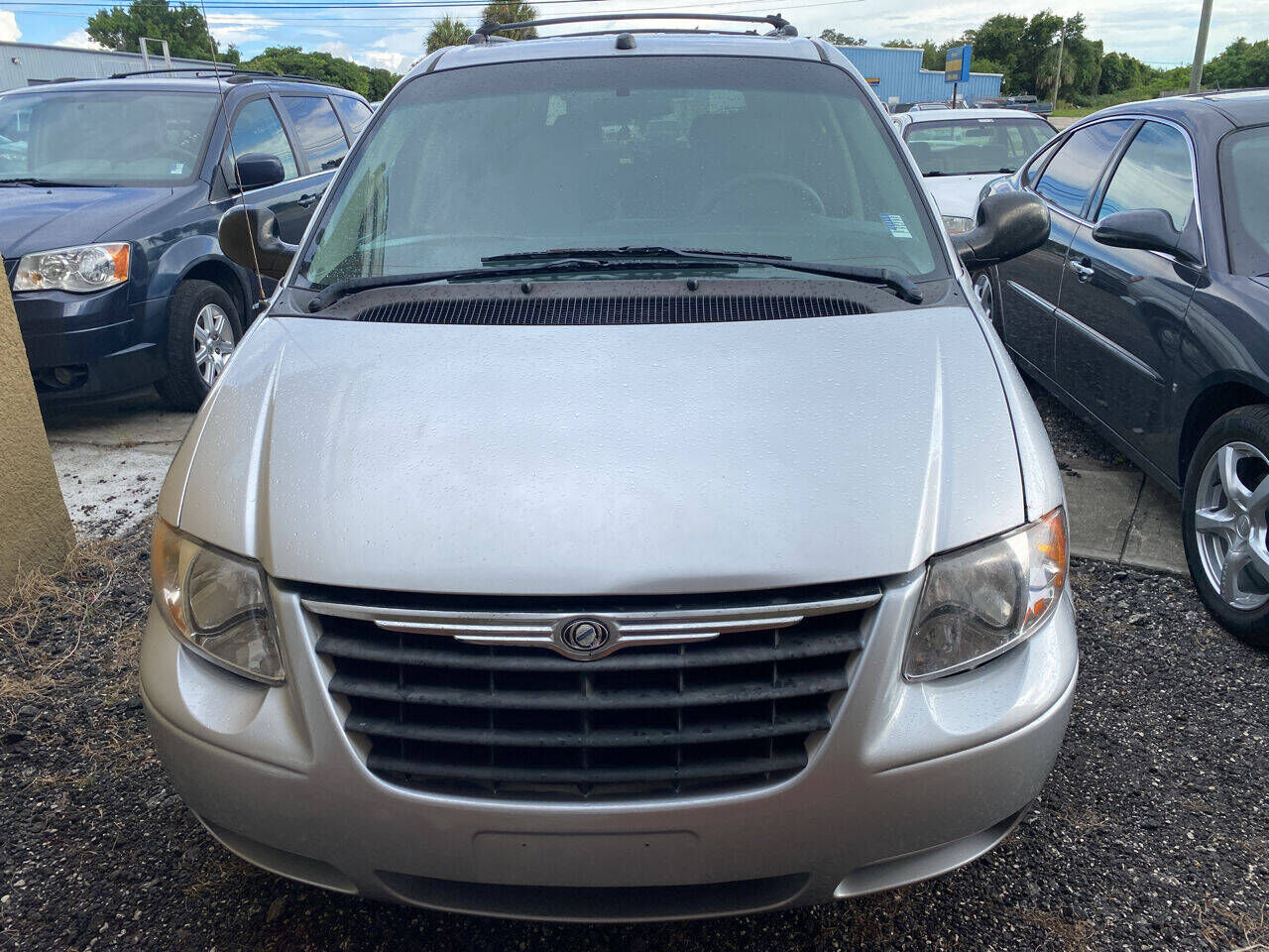 2005 CHRYSLER Town and Country