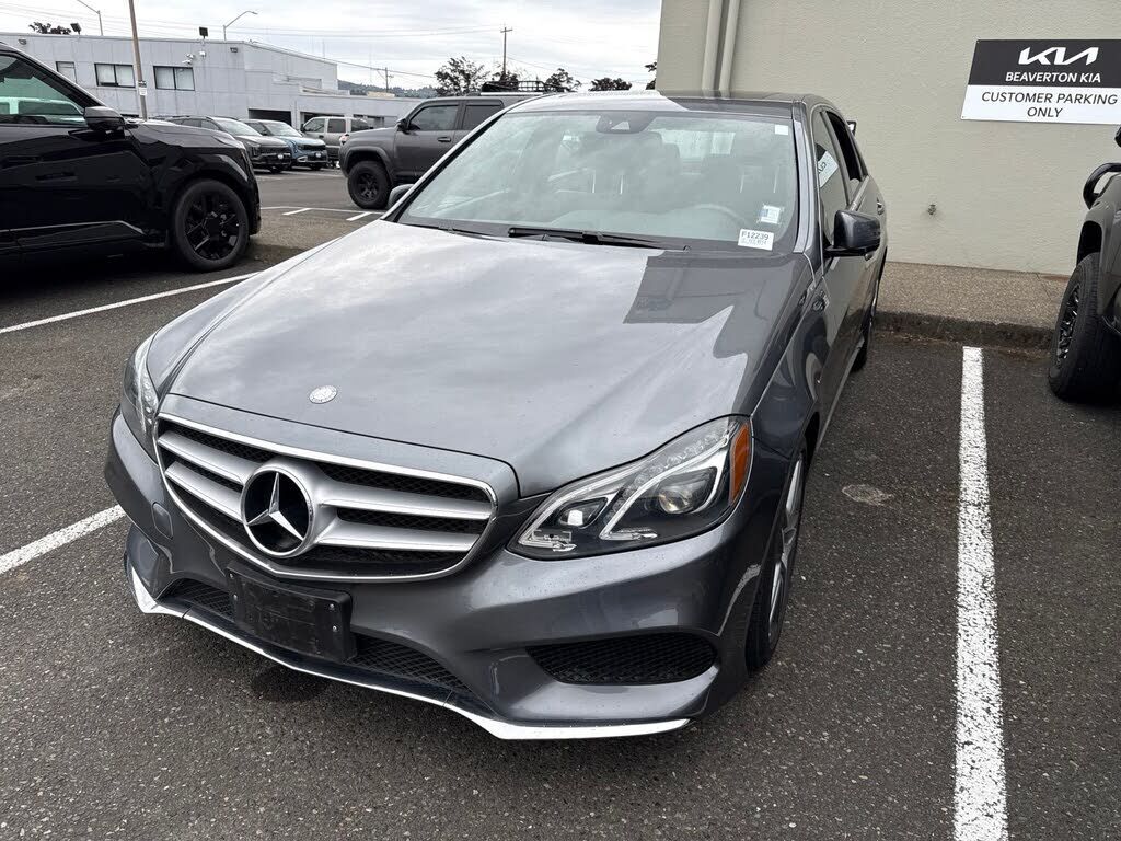 2016 MERCEDES-BENZ E-Class