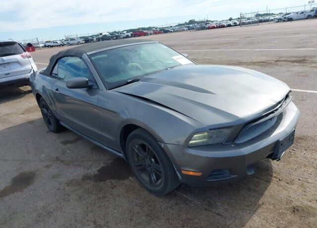 2010 FORD Mustang