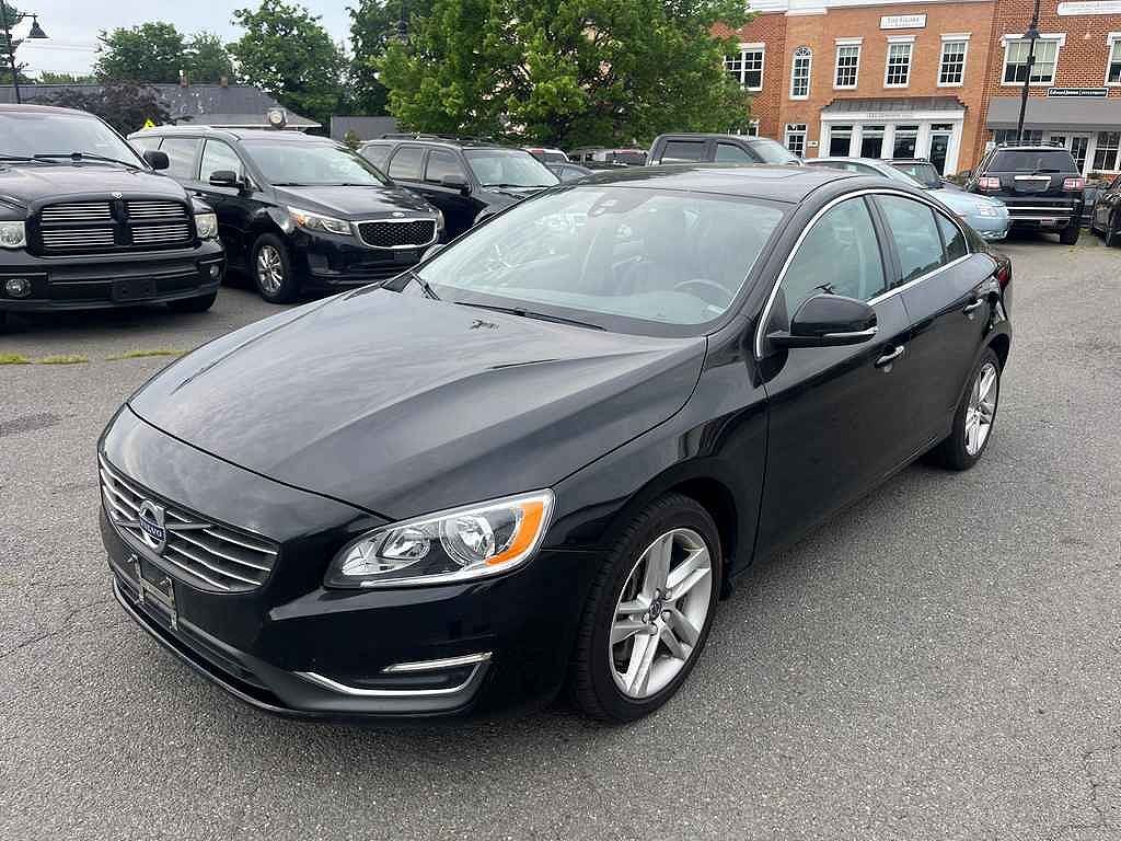 2015 VOLVO S60