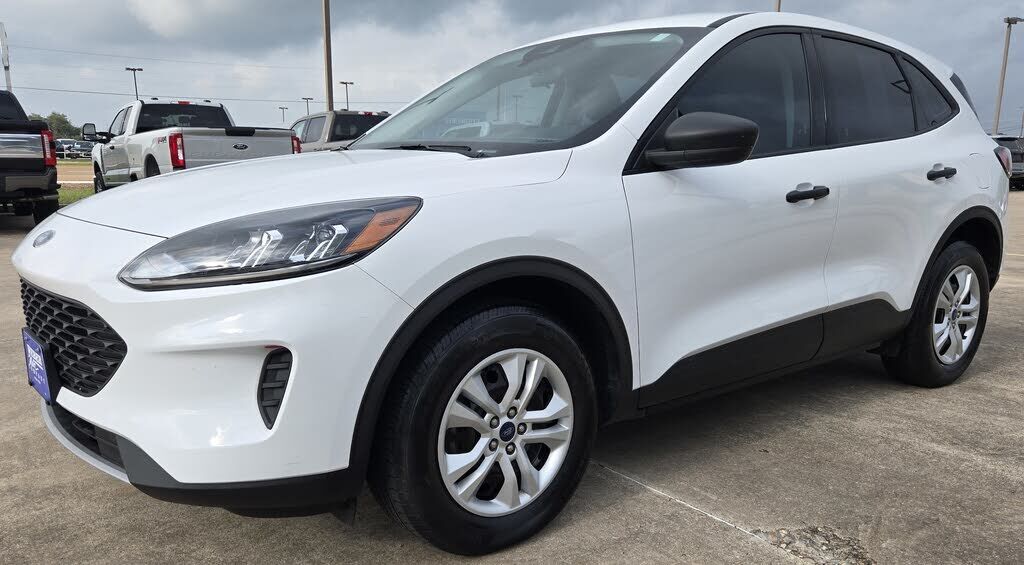 2021 FORD Escape