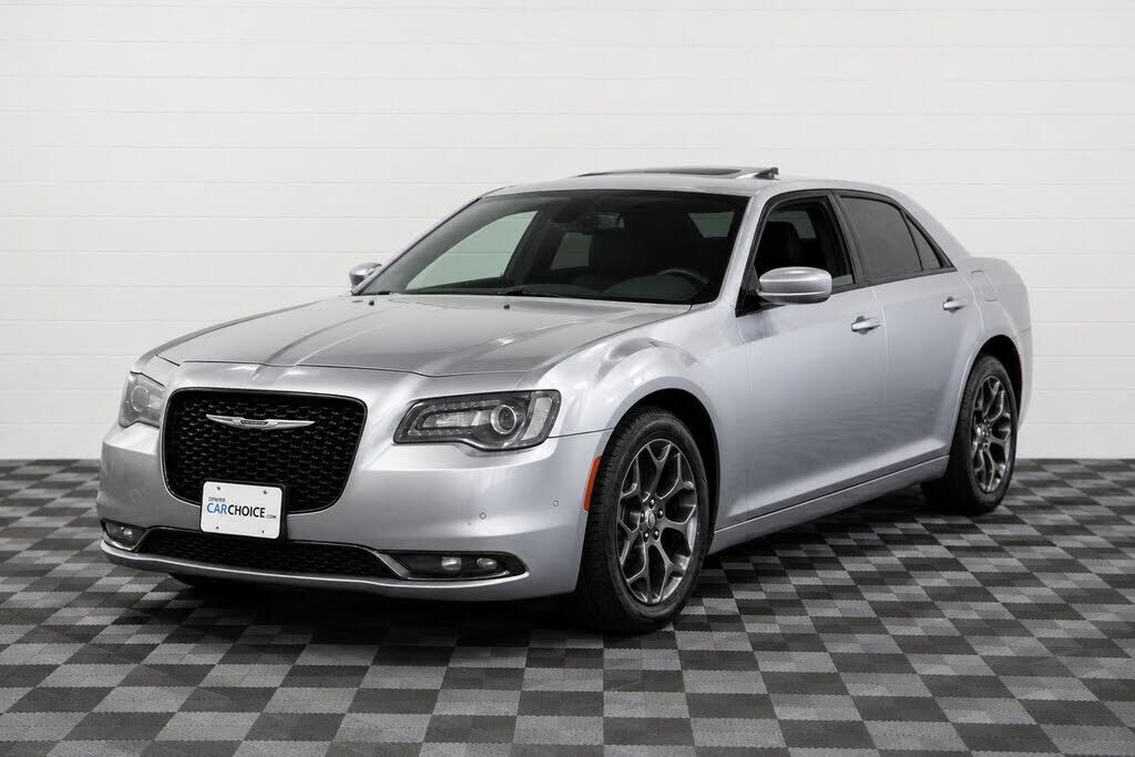 2017 CHRYSLER 300
