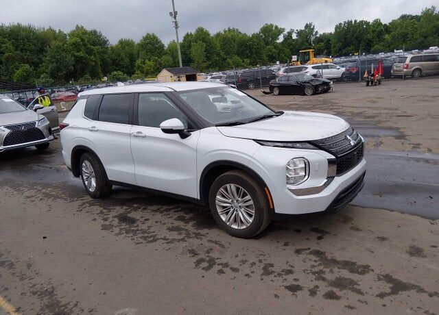 2024 MITSUBISHI Outlander