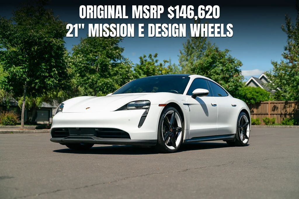 2021 PORSCHE Taycan