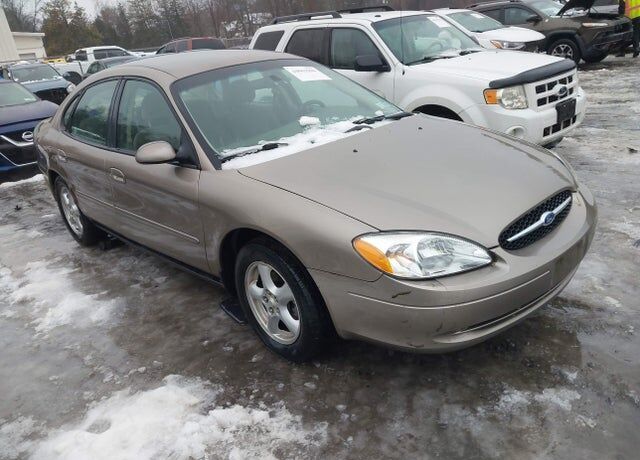 2002 FORD Taurus