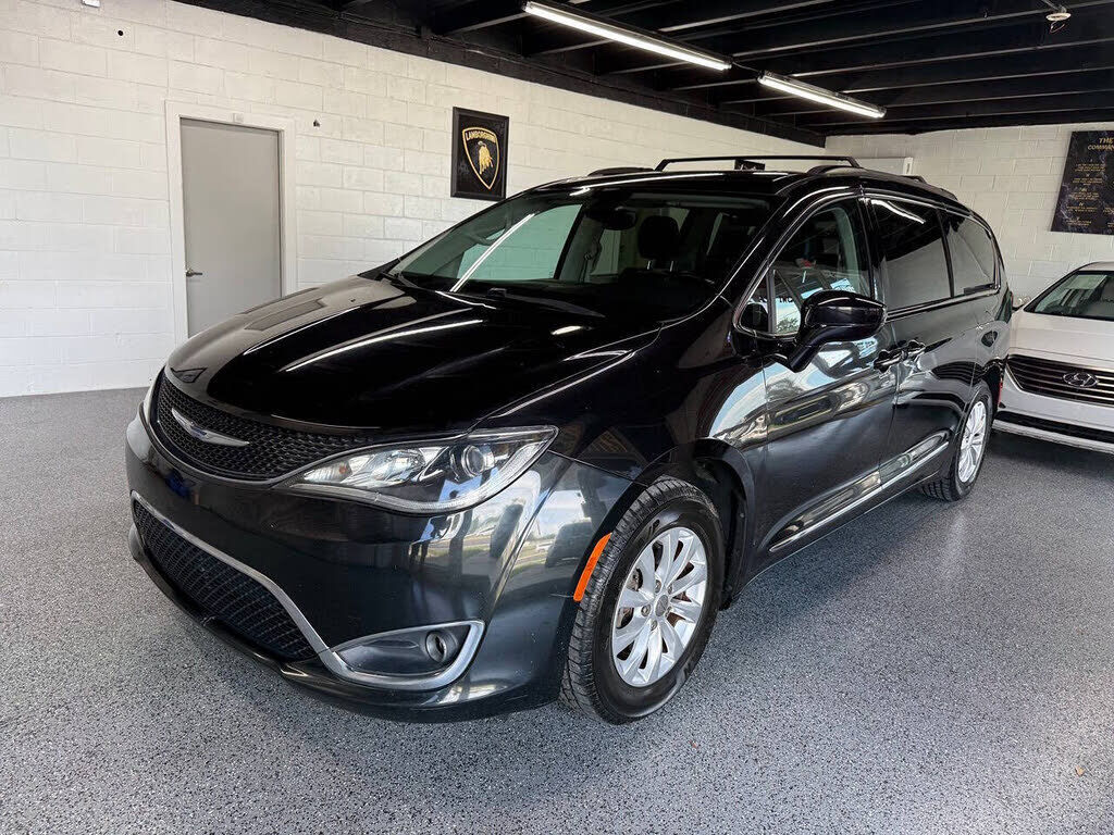 2017 CHRYSLER Pacifica