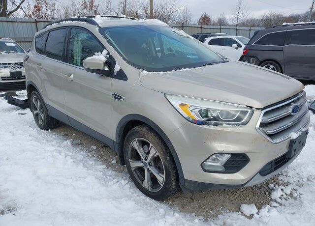 2017 FORD Escape