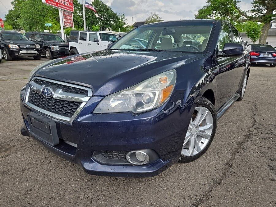 2013 SUBARU Legacy