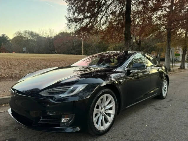 2017 TESLA Model S