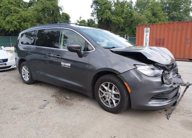 2020 CHRYSLER Voyager