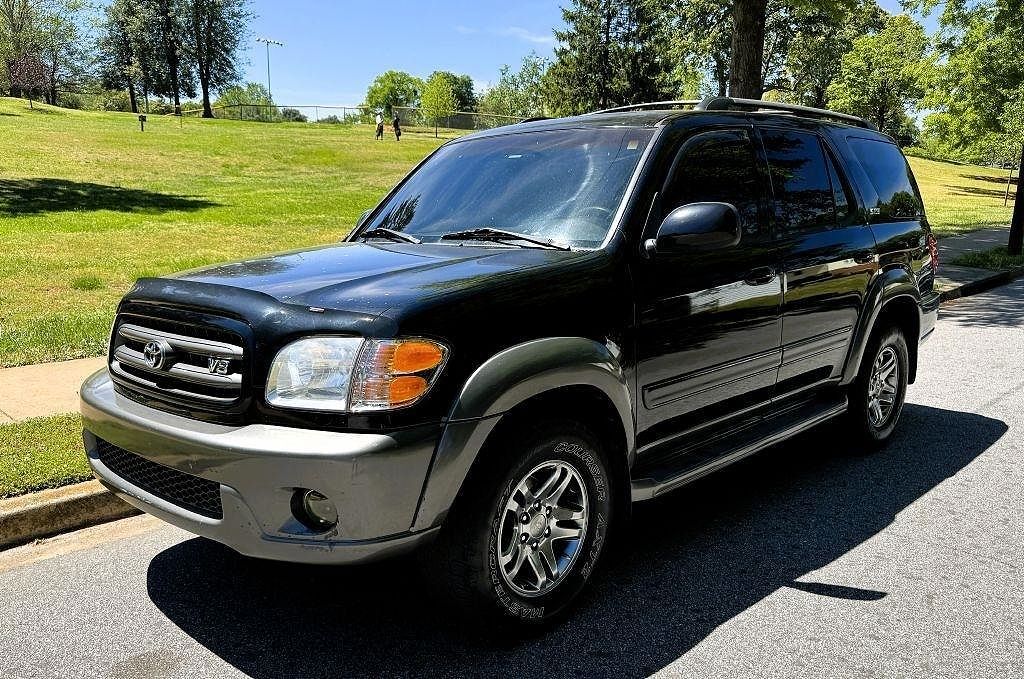 2004 TOYOTA Sequoia