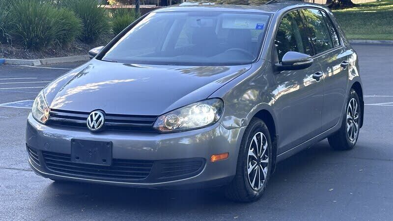 2012 VOLKSWAGEN Golf
