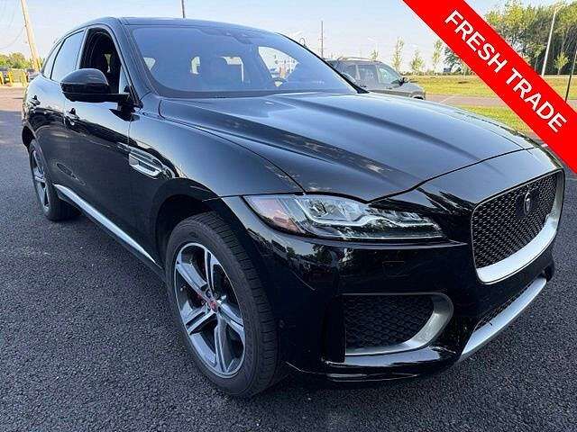 2017 JAGUAR F-Pace