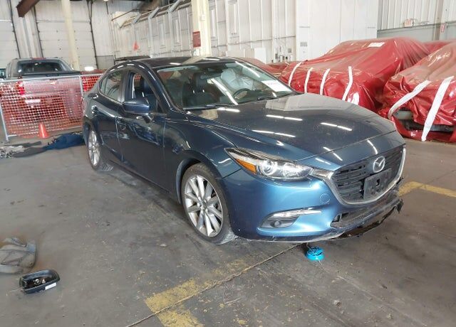 2017 MAZDA Mazda3