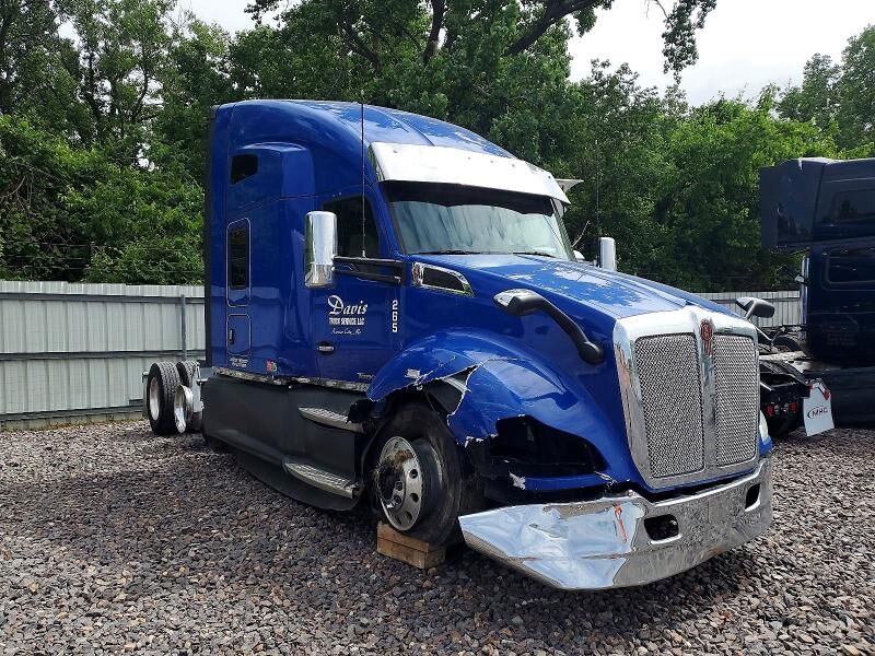 2020 KENWORTH T680