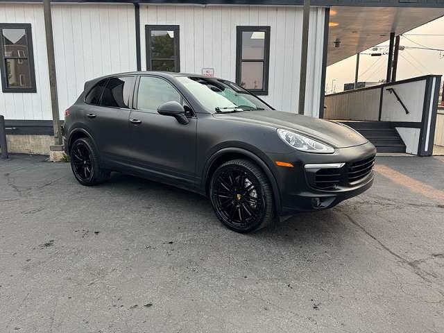 2017 PORSCHE Cayenne