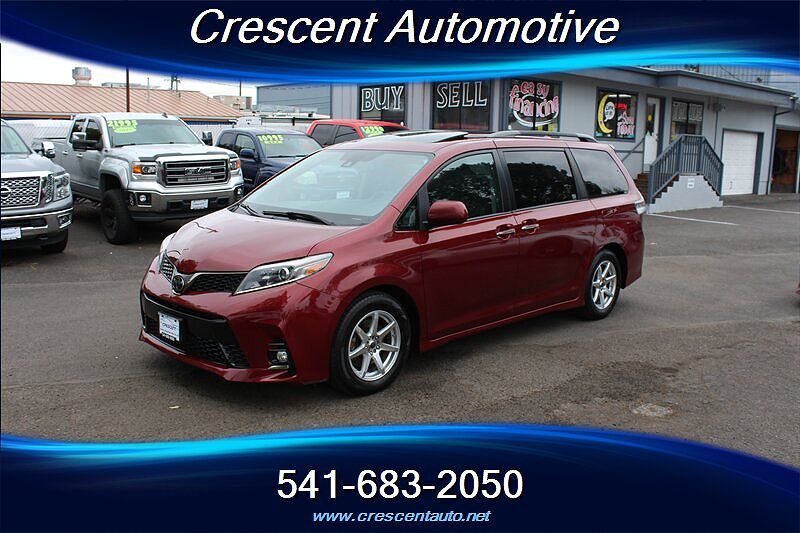 2018 TOYOTA Sienna