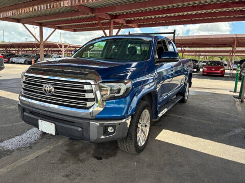 2017 TOYOTA Tundra
