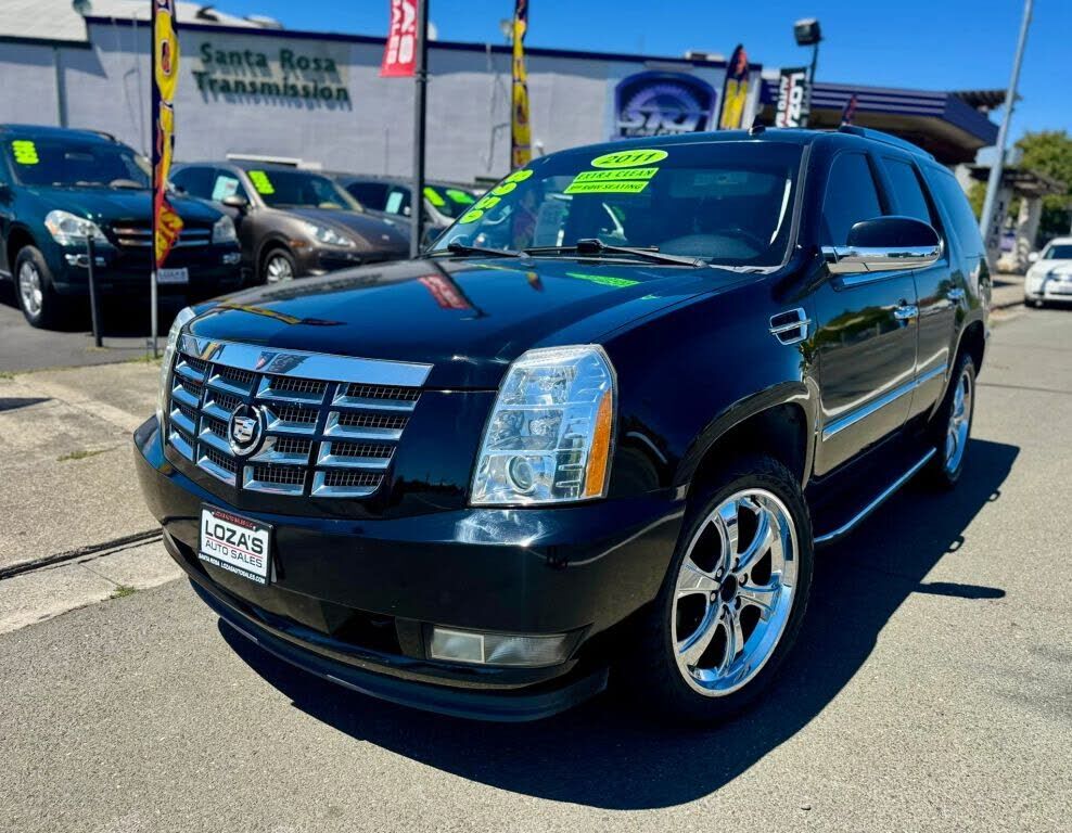2011 CADILLAC Escalade
